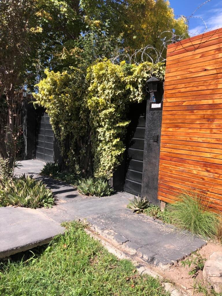 Aromos Lodge- Chacras De Coria- 路冉得库约 外观 照片